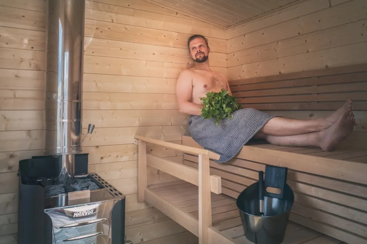 Almost Heaven Solide Compact 4-6 Person Cabin Sauna
