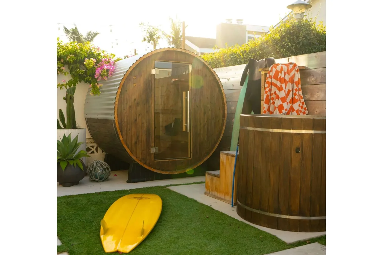 Almost Heaven Watoga 4-Person Barrel Sauna