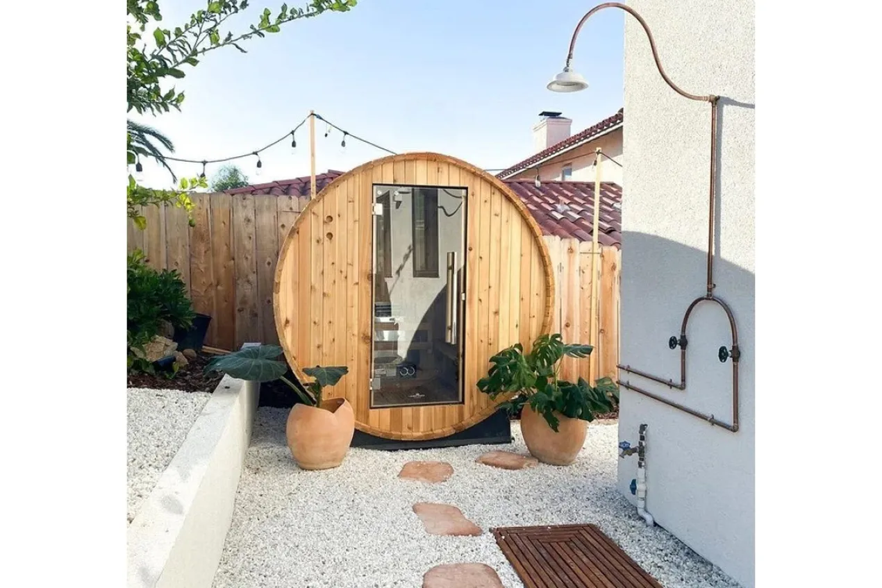Almost Heaven Watoga 4-Person Barrel Sauna