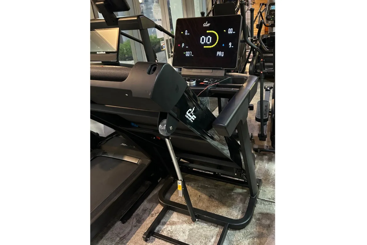 California Fitness Malibu 223 Folding Treadmill