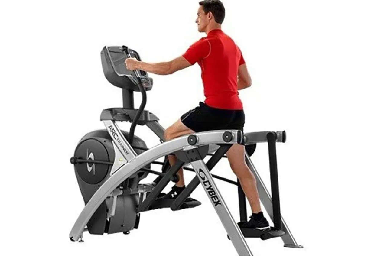 Cybex 525AT Total Body Arc Trainer Elliptical (DEMO) (🧨JULY 4th SALE)