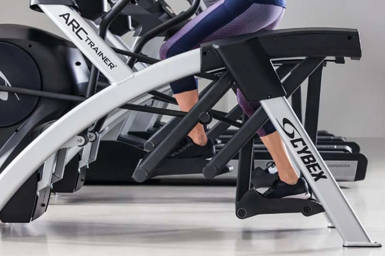 Cybex R Series 70T Total Body Arc Trainer (DEMO) (🧨JULY 4th SALE)