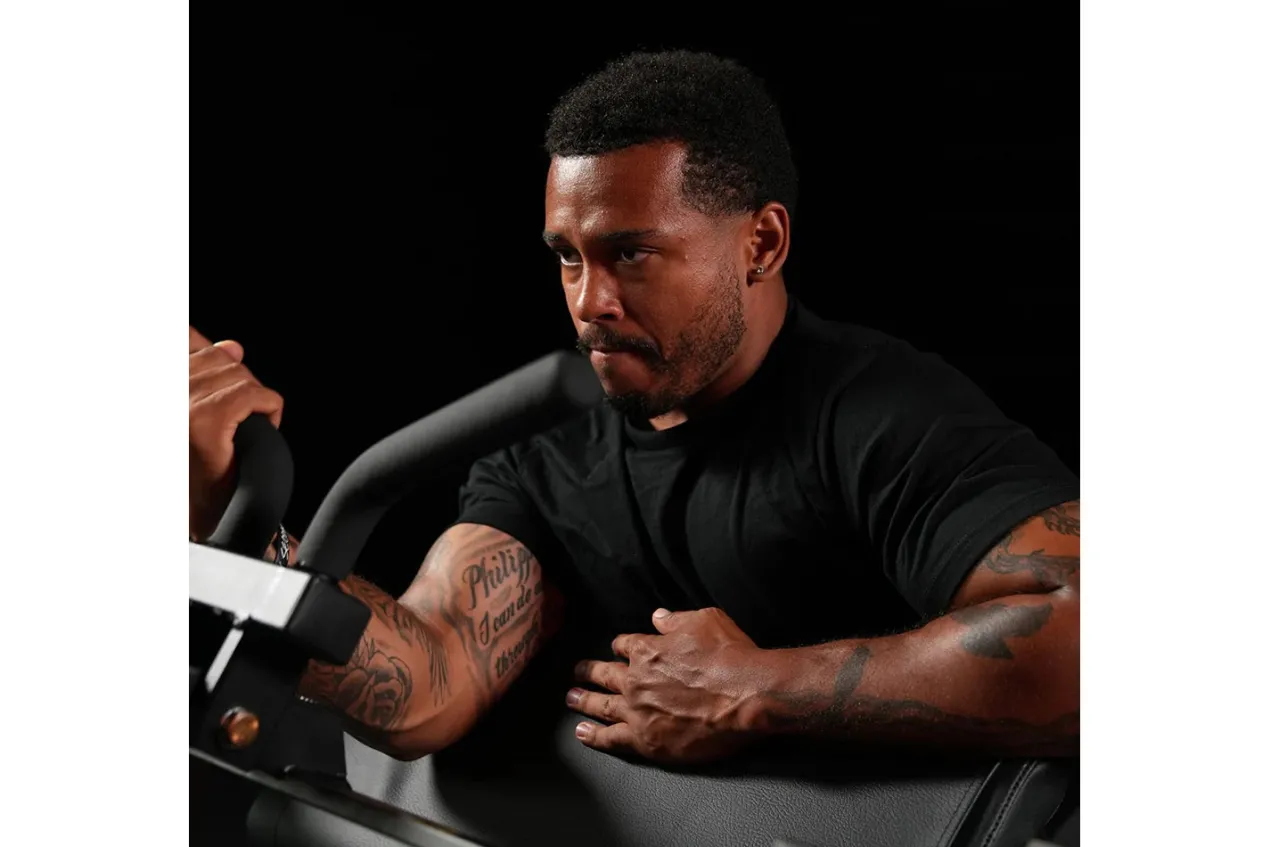 Hammer Strength Plate-Loaded Seated Biceps Machine