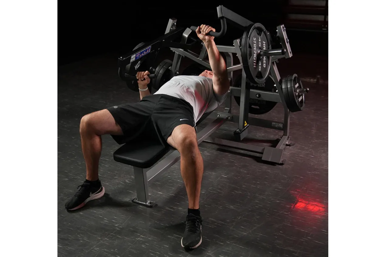 Hammer Strength Plate-Loaded Iso-Lateral Horizontal Bench Press