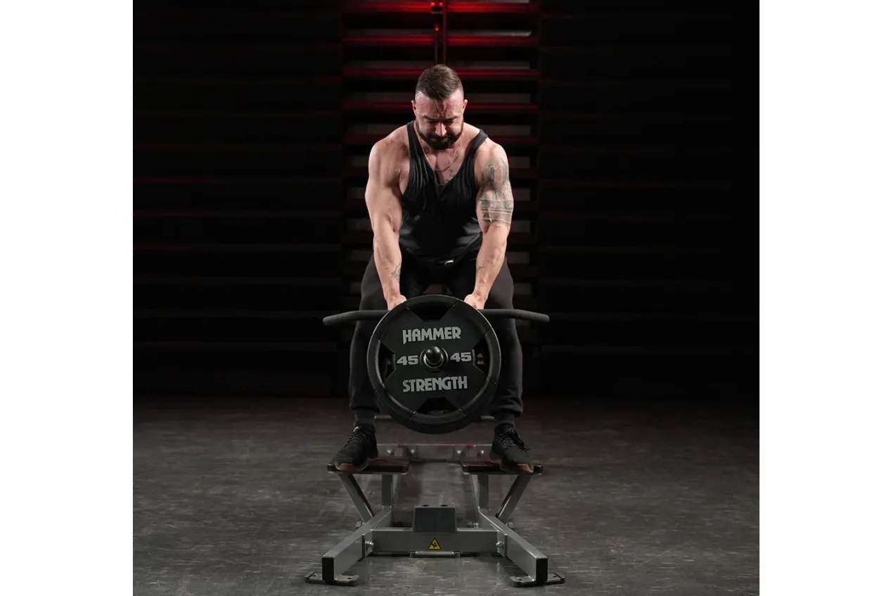 Hammer Strength Plate-Loaded T-Bar Row