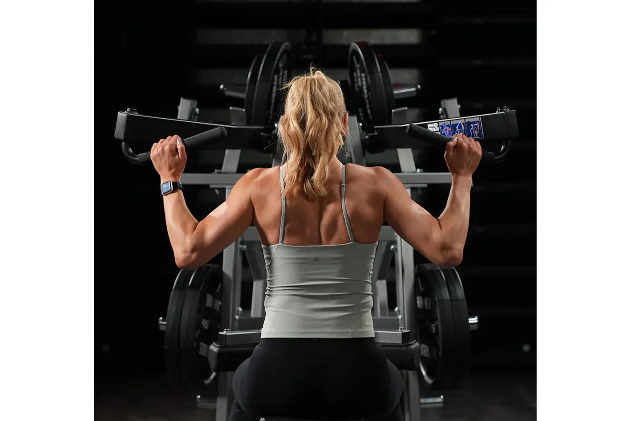 Hammer Strength Plate-Loaded Iso-Lateral Wide Pulldown