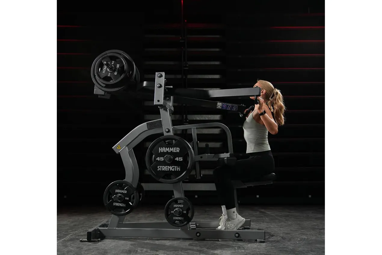 Hammer Strength Plate-Loaded Iso-Lateral Wide Pulldown