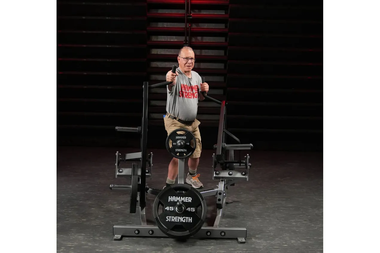 Hammer Strength Plate-Loaded Combo Twist