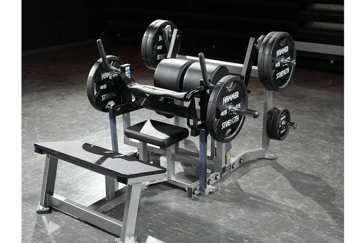 Hammer Strength Plate-Loaded Glute Drive