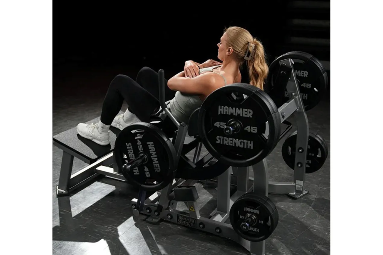 Hammer Strength Plate-Loaded Glute Drive