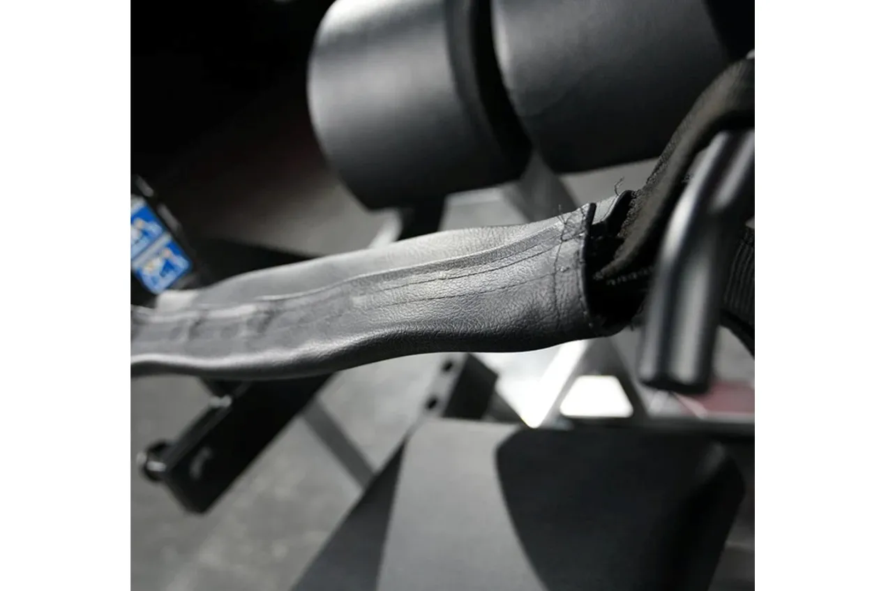 Hammer Strength Plate-Loaded Glute Drive