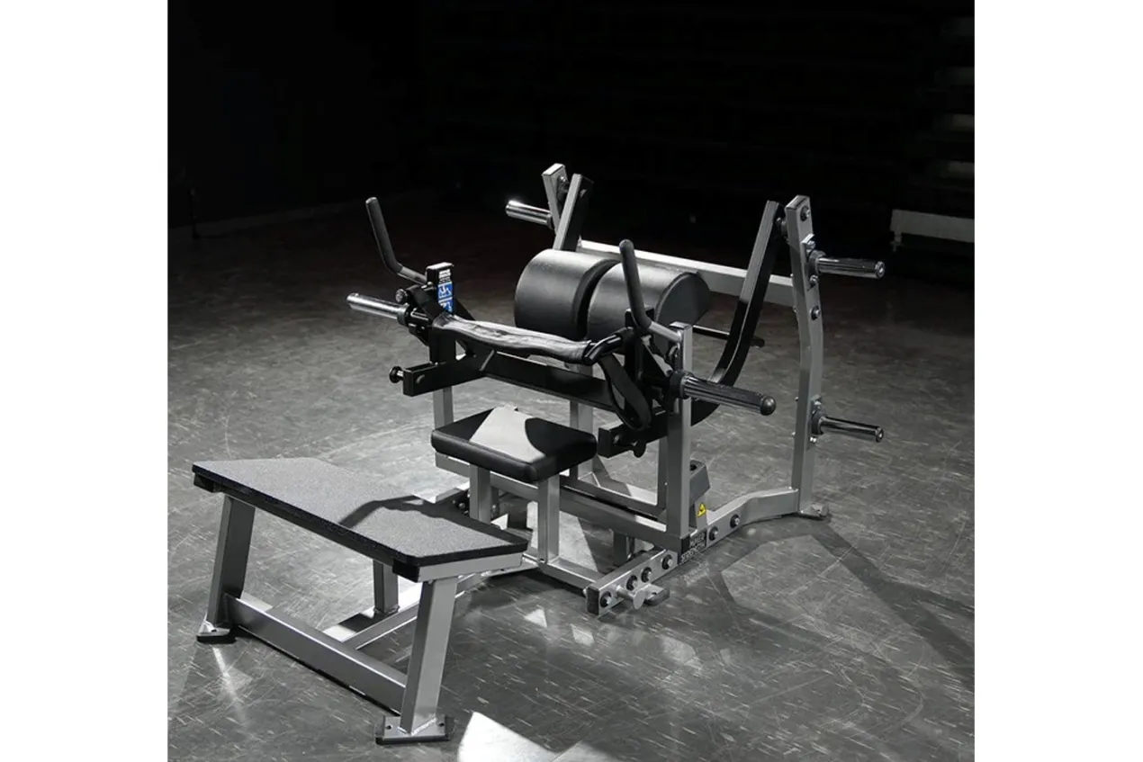 Hammer Strength Plate-Loaded Glute Drive