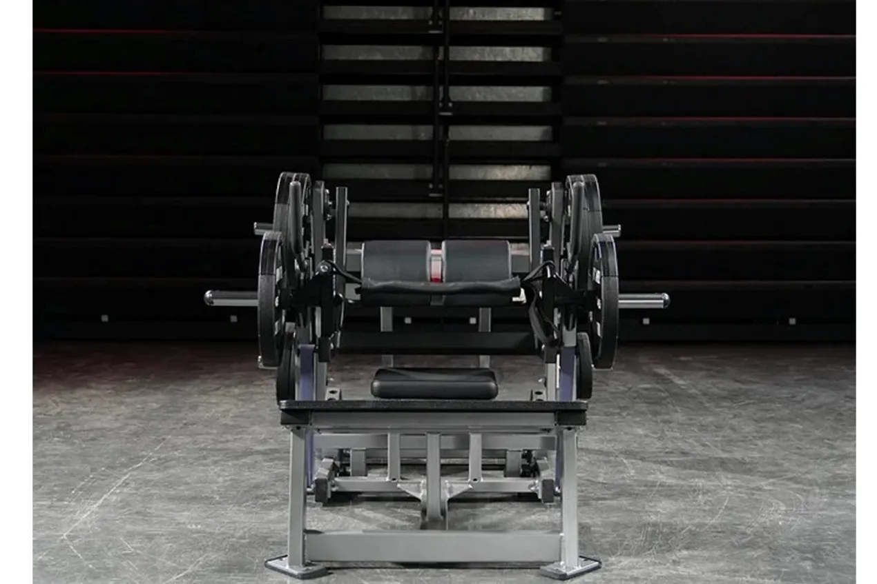 Hammer Strength Plate-Loaded Glute Drive