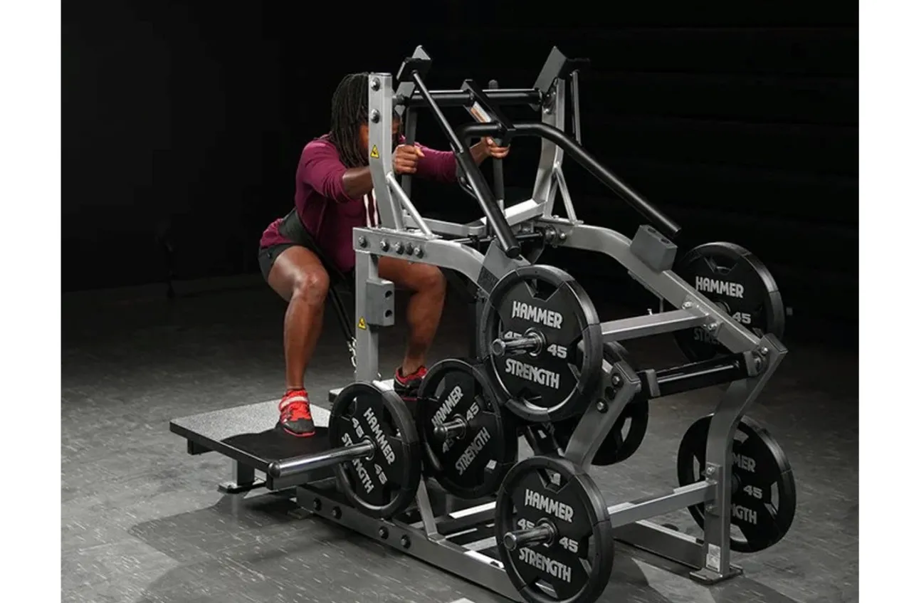 Hammer Strength Plate-Loaded Belt Squat Machine
