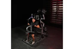 Hammer Strength Plate-Loaded Iso-Lateral Front Lat Pulldown
