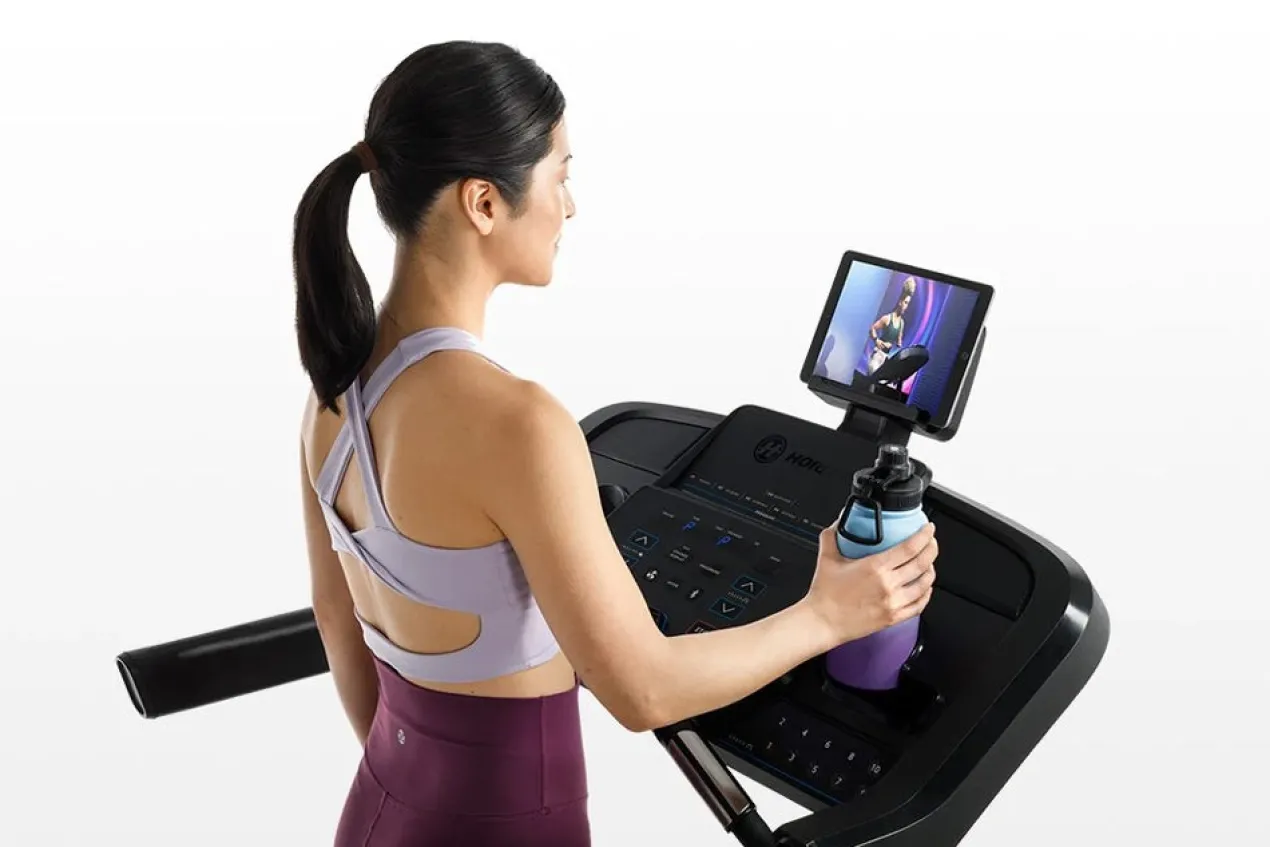 Horizon 5.0 AT Treadmill (💥IN-STORE SPECIAL)
