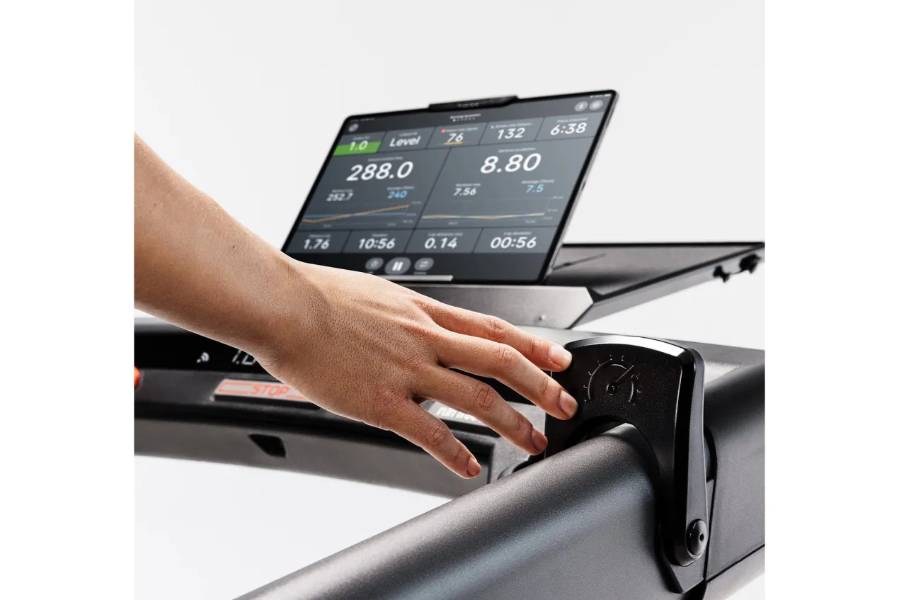 KICKR RUN Smart Treadmill