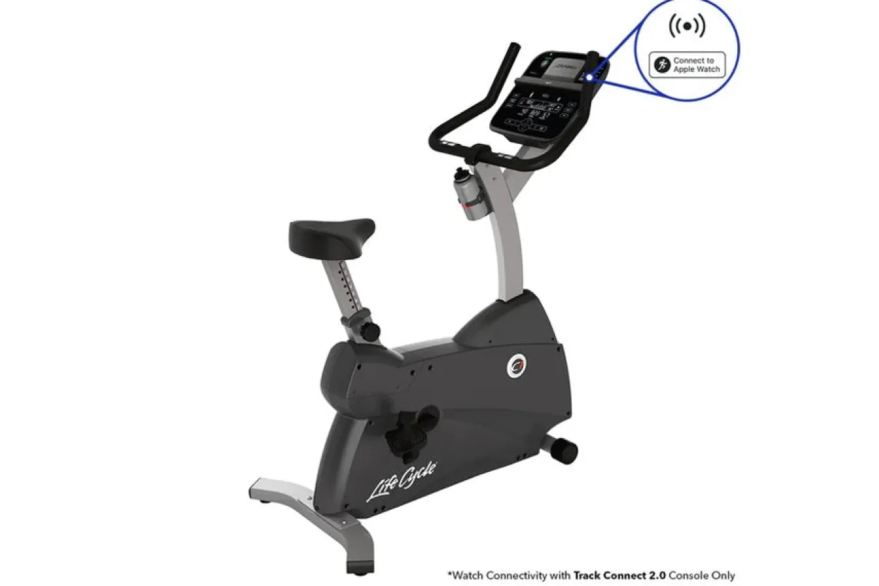 Life Fitness C1 Lifecycle Upright Exercise Bike