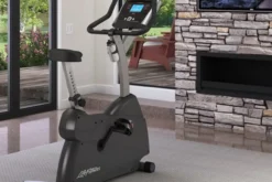 Life Fitness C1 Lifecycle Upright Exercise Bike