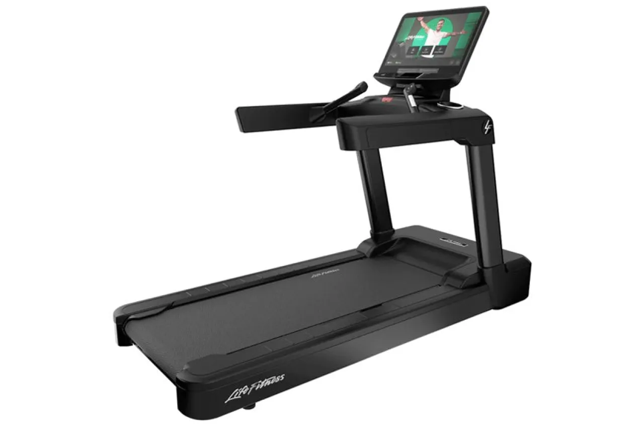 Life Fitness Club Series + (Plus) Treadmill