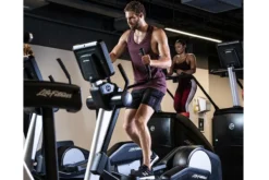 Life Fitness Club Series + (Plus) Elliptical Cross-Trainer (X Console) (DEMO) (🧨JULY 4th SALE)