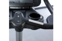 Life Fitness Club Series + (Plus) Upright Lifecycle Bike