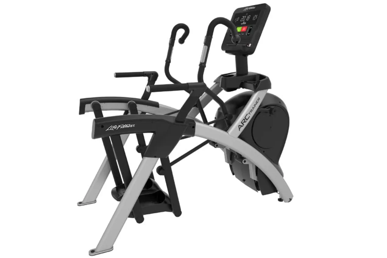 Life Fitness Club Series + Total Body Arc Trainer Elliptical