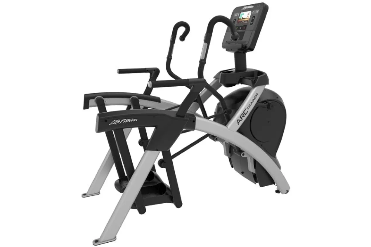 Life Fitness Club Series + Total Body Arc Trainer Elliptical