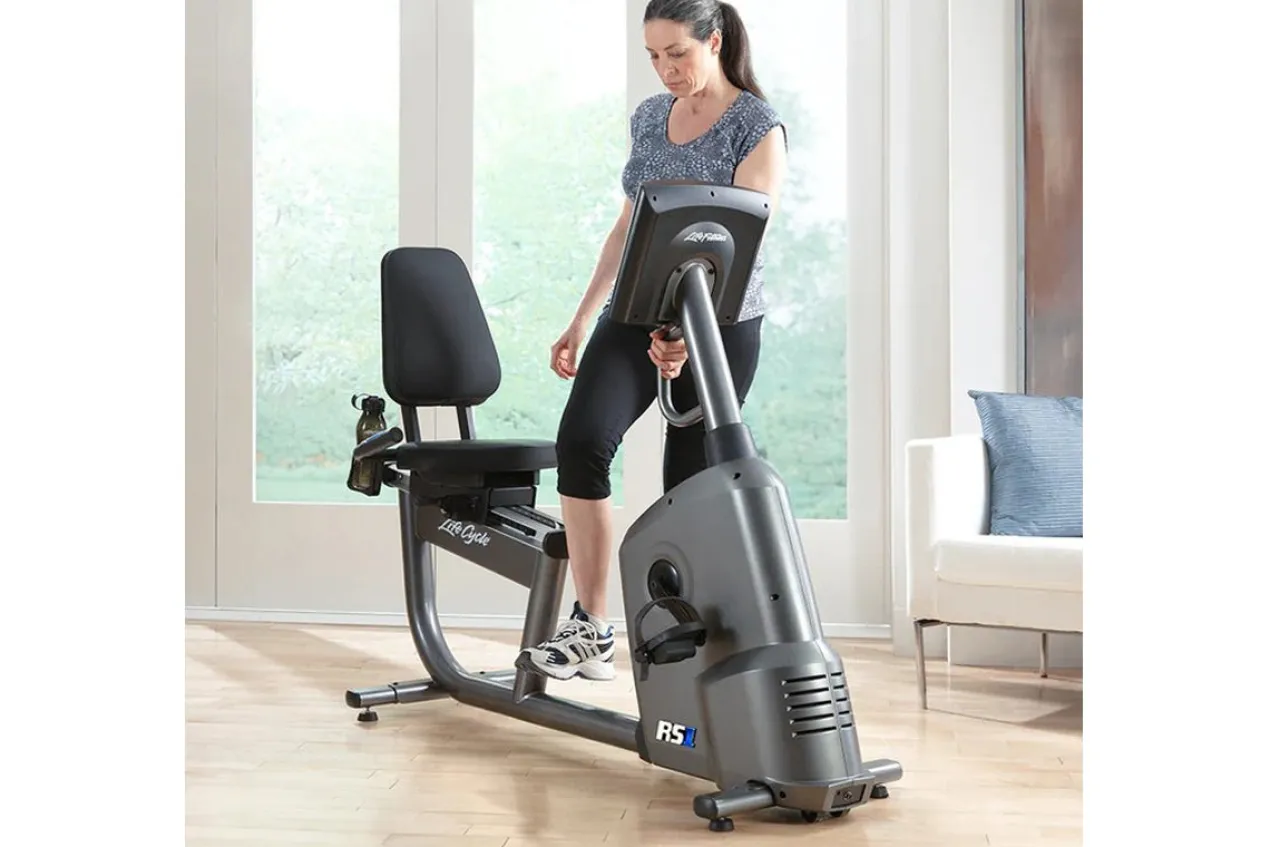 Life Fitness RS1 Recumbent Lifecycle Exercise Bike