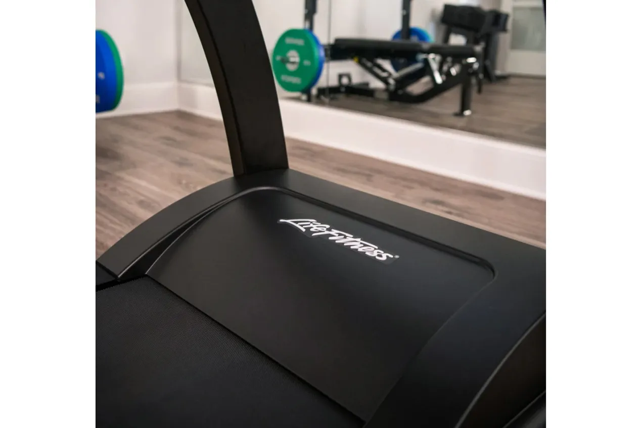 Life Fitness Run CX Treadmill