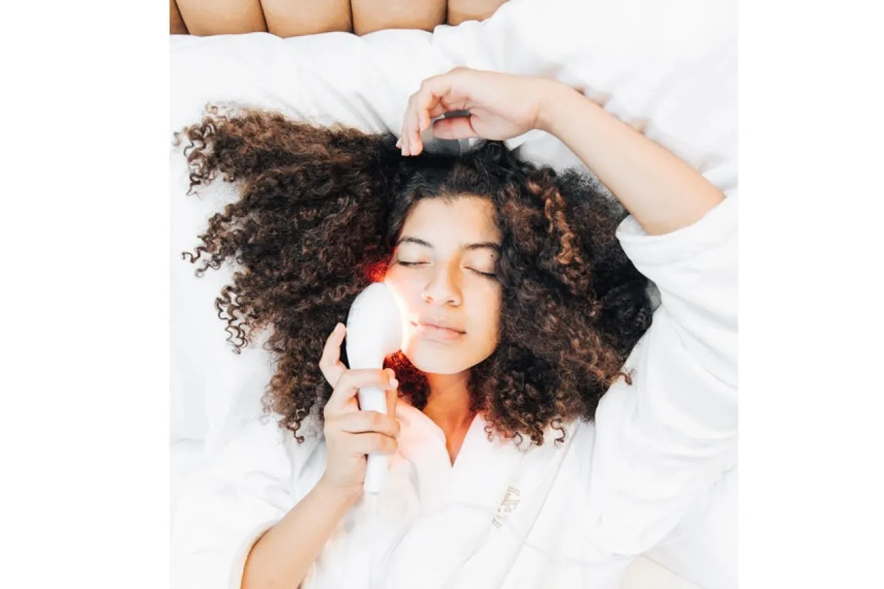 LightStim LED Light Therapy for Wrinkles