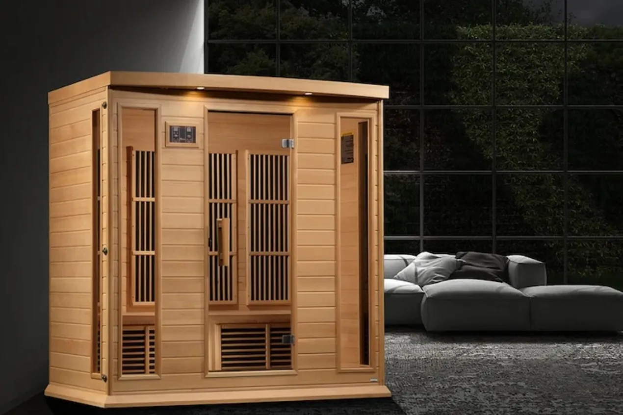 Maxxus 4-Person Low EMF FAR Infrared Sauna (Cedar or Hemlock)
