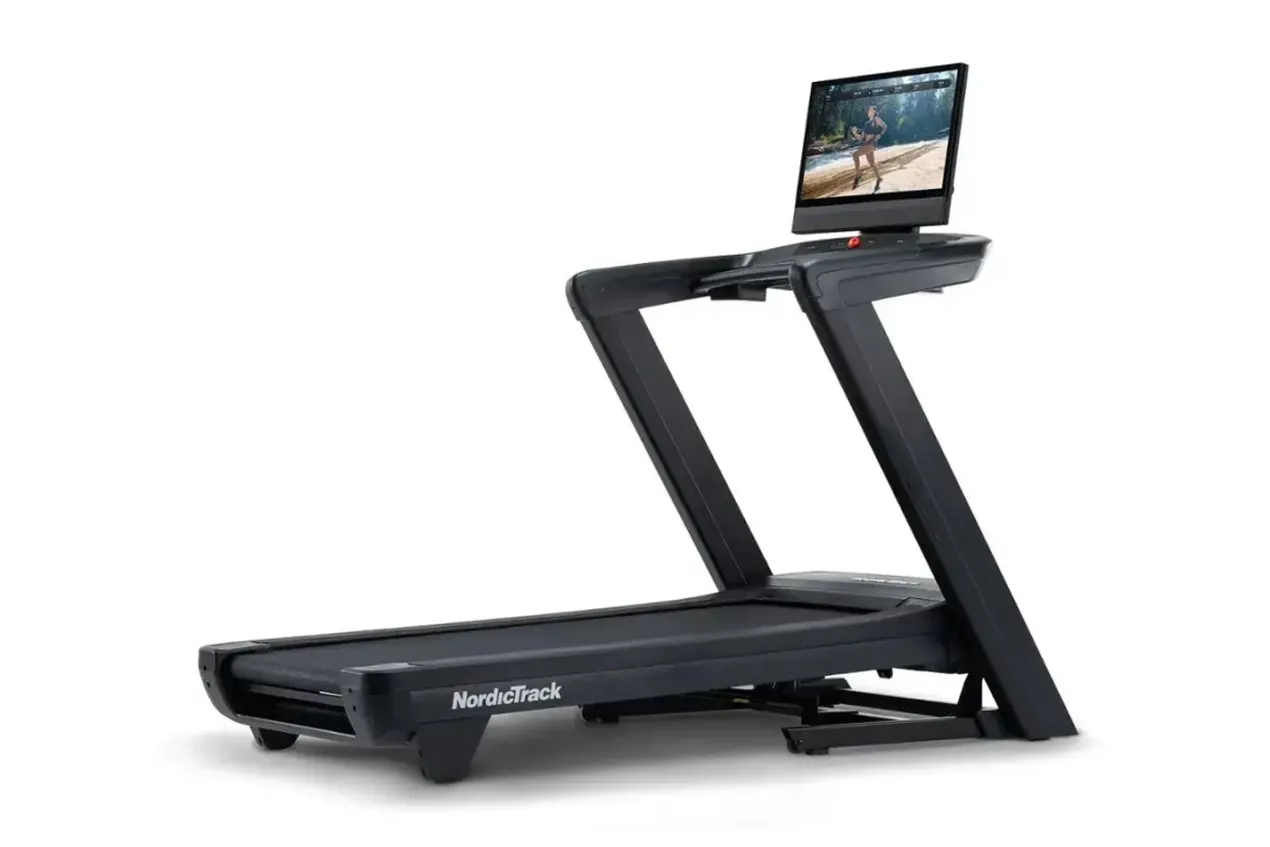 NordicTrack NEW Commercial 2450 Treadmill (🧨JULY 4th SALE)