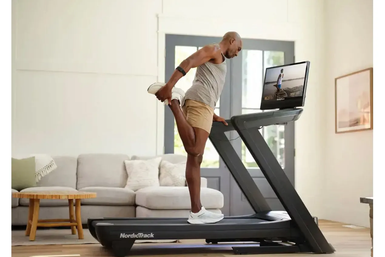 NordicTrack NEW Commercial 2450 Treadmill (🧨JULY 4th SALE)