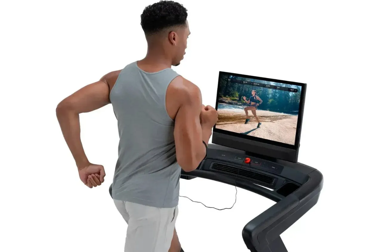 NordicTrack NEW Commercial 2450 Treadmill (🧨JULY 4th SALE)