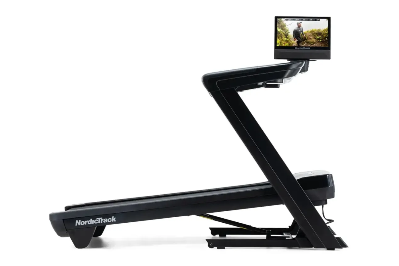 NordicTrack NEW Commercial 1750 Treadmill (🧨JULY 4th SALE)