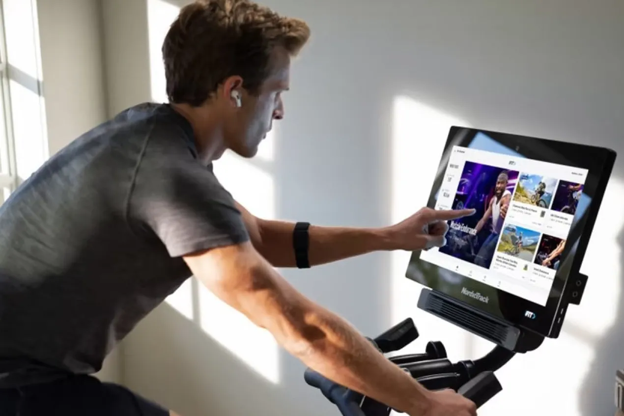 NordicTrack S22i Commercial Studio Bike (🏃IN-STORE SPECIAL)