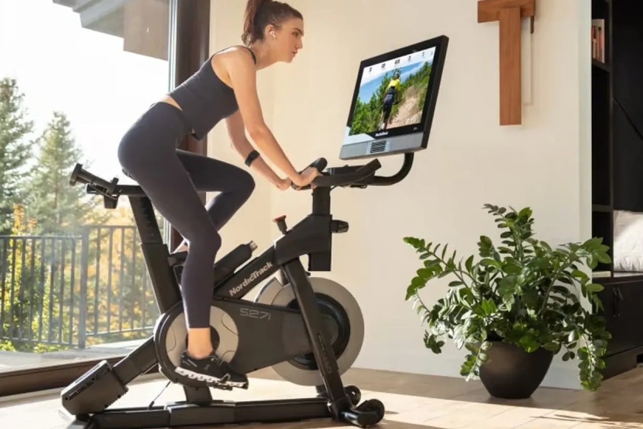 NordicTrack S27i Commercial Studio Bike