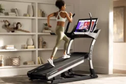 NordicTrack X32i Commercial Treadmill