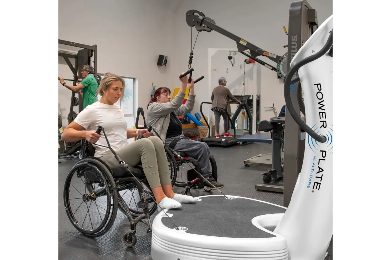 Power Plate pro7HC Vibration Plate Trainer