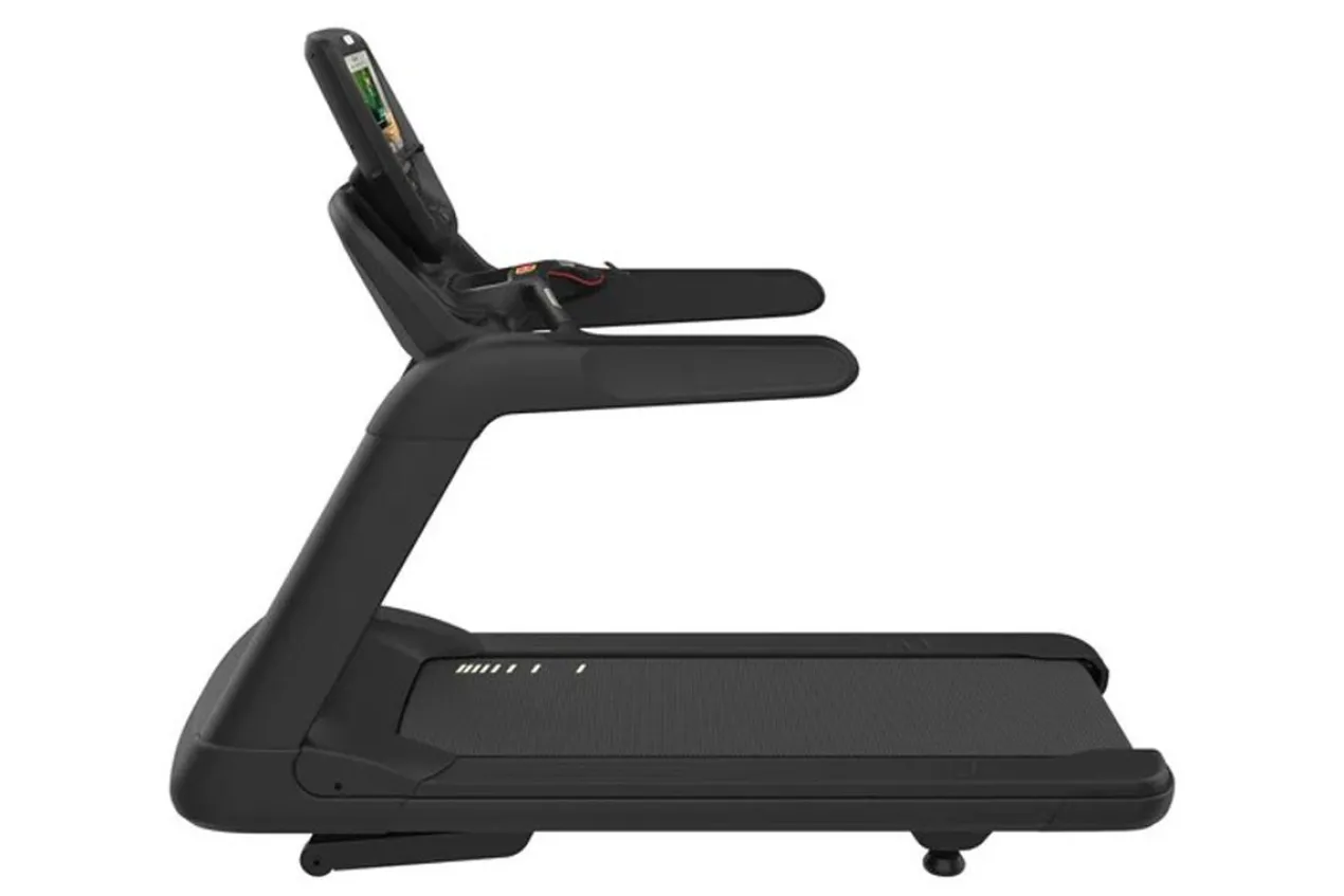 Precor TRM 885 Treadmill (P82 Console)