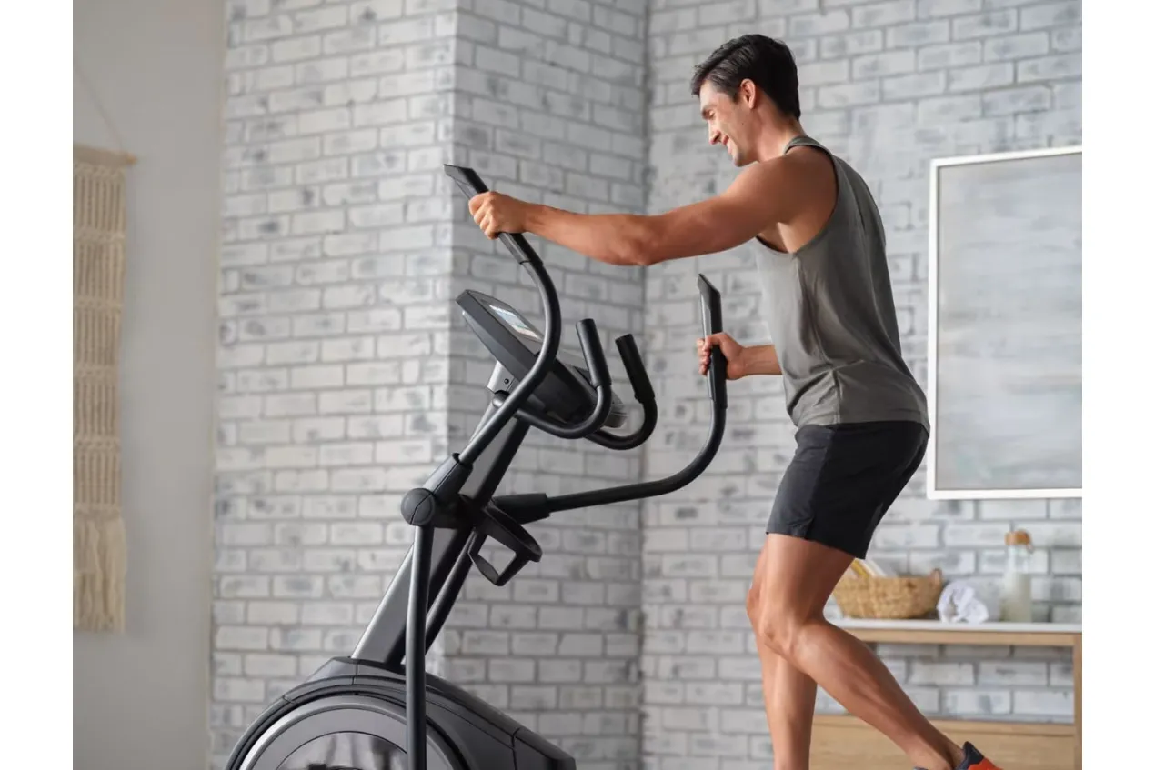 Proform Plus Carbon E7 Elliptical