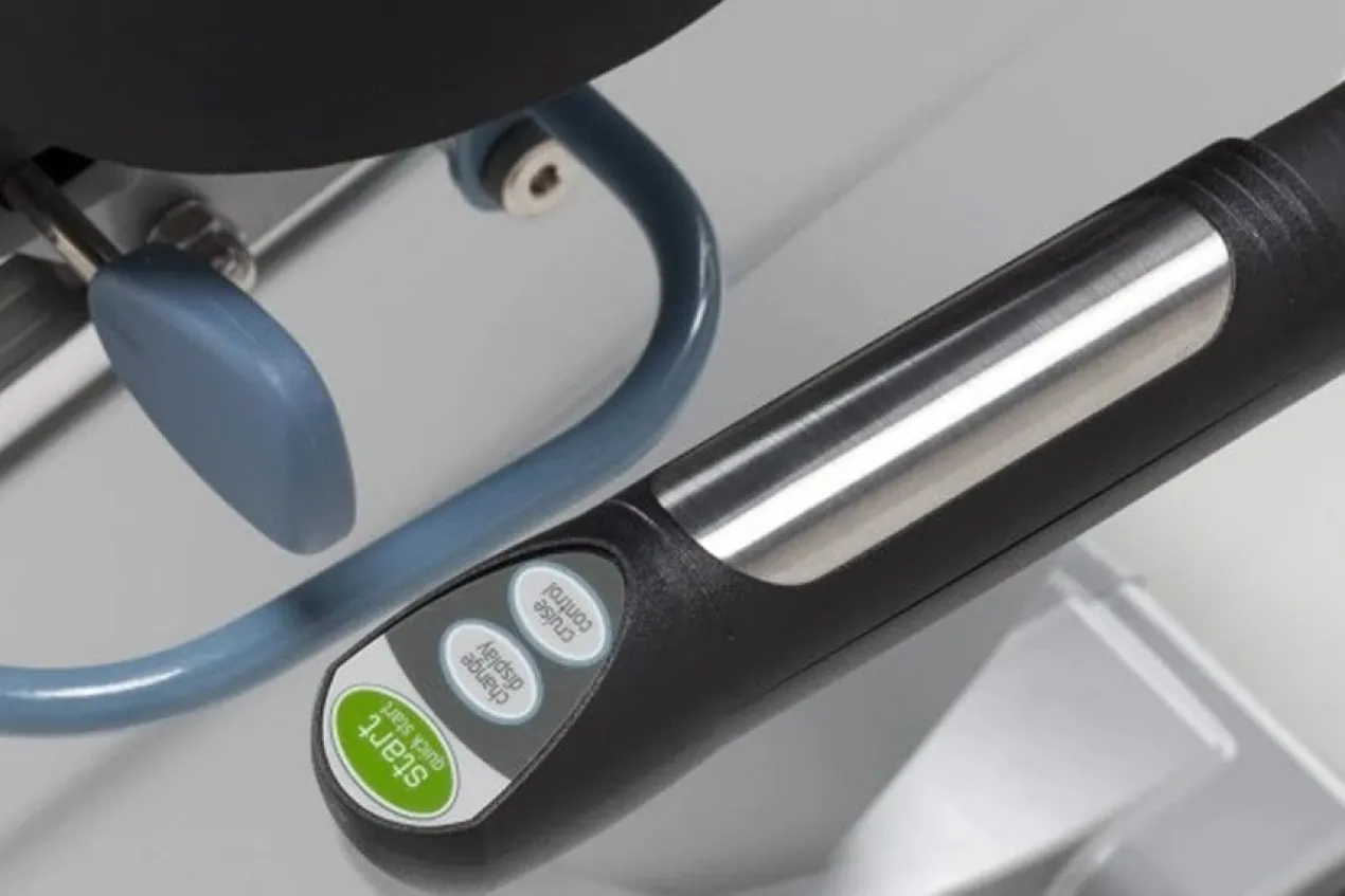 TRUE ES900 Recumbent Exercise Bike